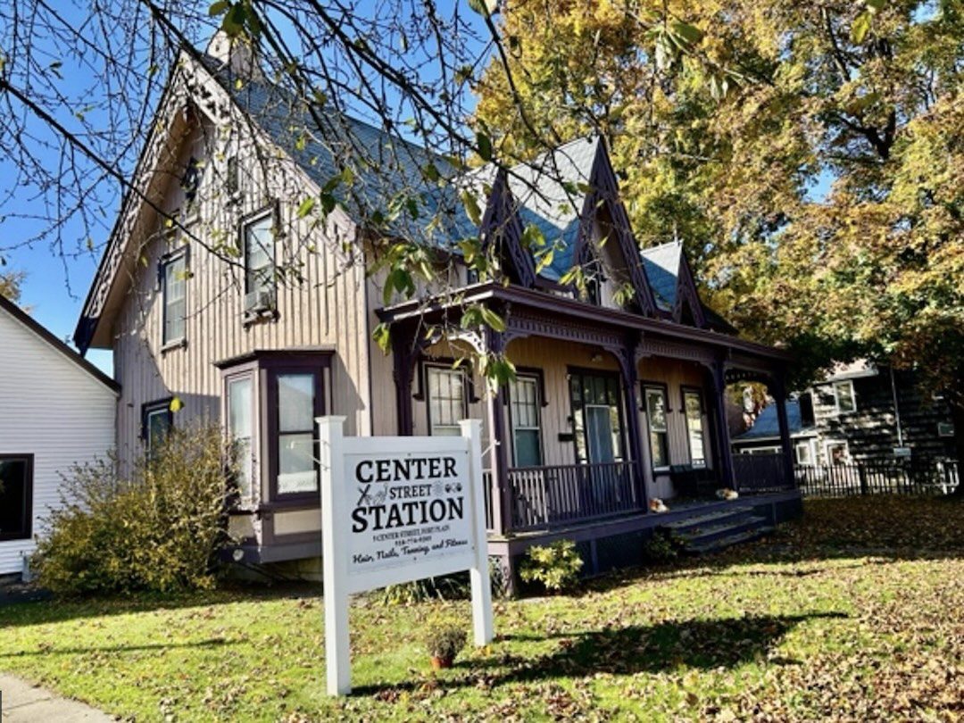 David G. Hackney and his family inhabited this lovely home.