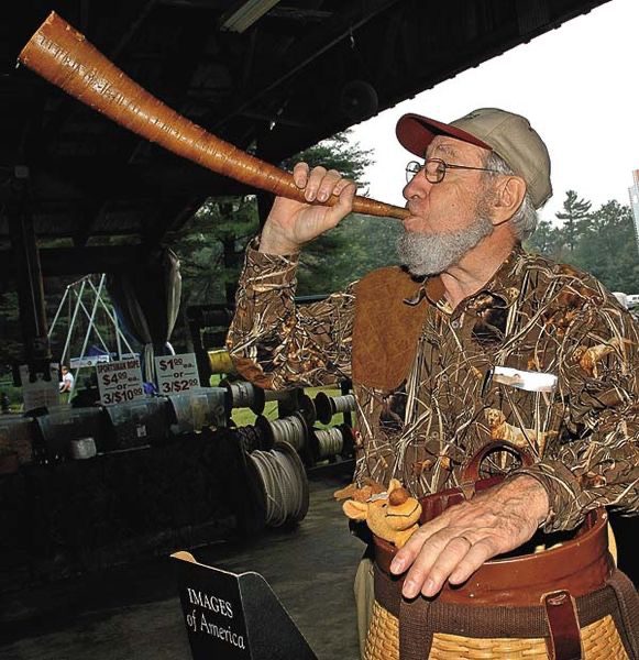 Don Williams, Adirondack guide, lecturer, storyteller, and author. Don Williams, Adirondack guide, lecturer, storyteller, and author.