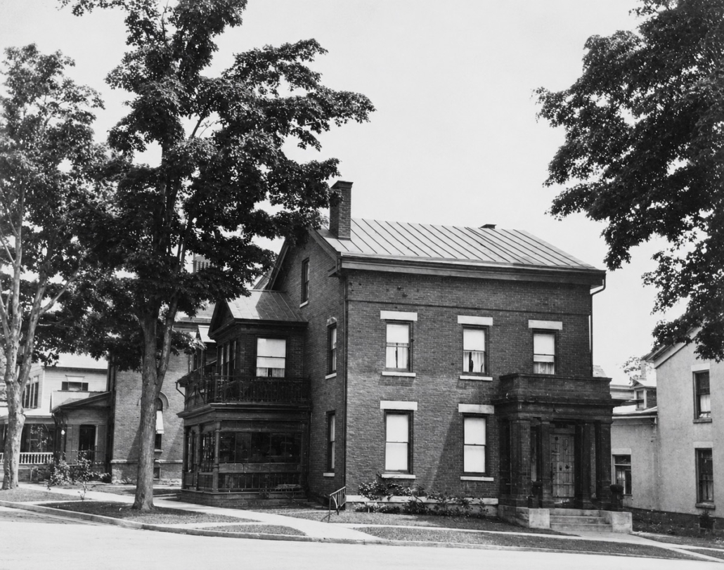 FIGURE 2.17 Historic view of the Alexander–Snyder Home.
Courtesy of the Little Falls Historical Society Museum.